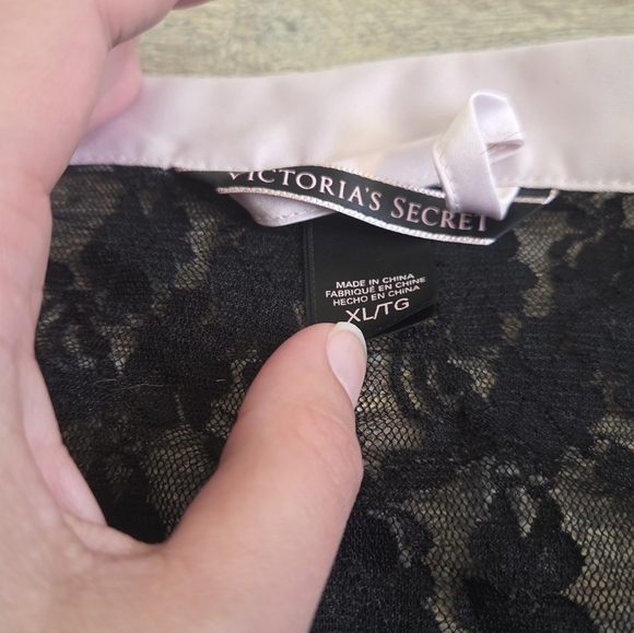 Victorias Secret Robe - Picture 4 of 5